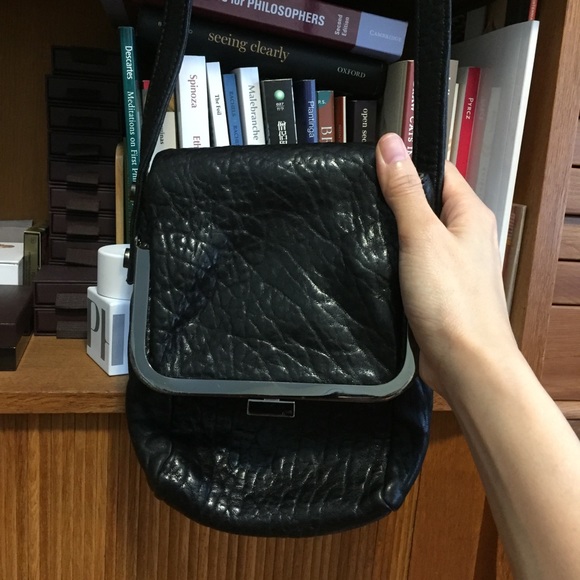 Leather bag - Picture 1 of 7